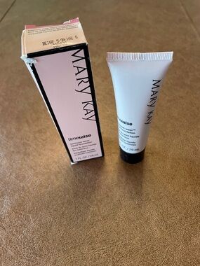 Mary Kay TimeWise Discontinued Luminous Liquid Foundation - Beige (Beige 5) New